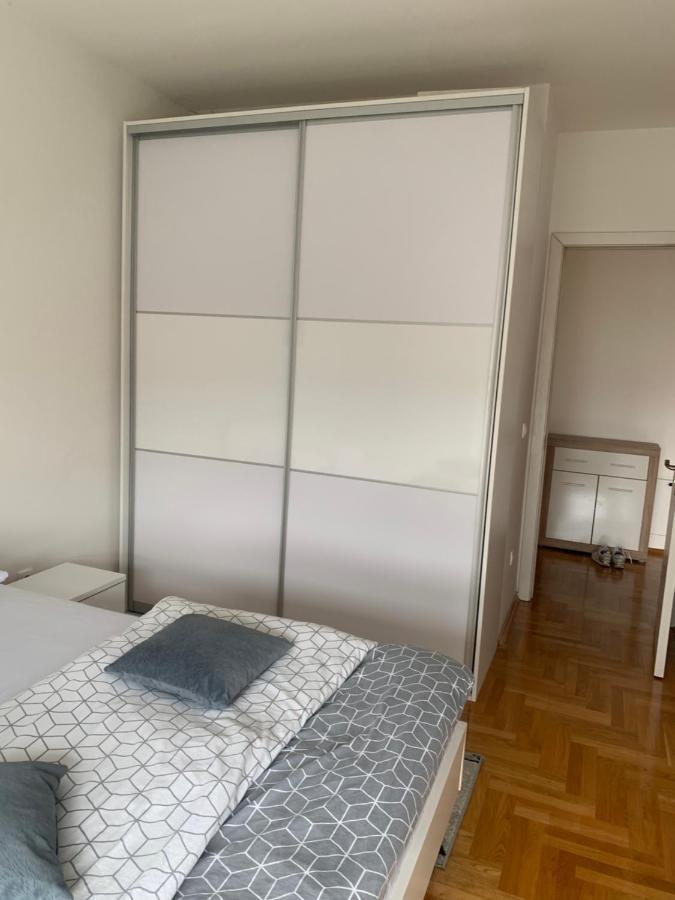 Stan Na Dan Bella Lägenhet Banja Luka Exteriör bild